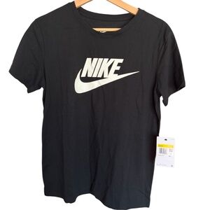NEW Nike Women's Sportswear Essentials Logo T-Shirt Black Size S DV6094-010